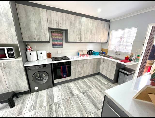 2 BEDROOM APARTMENT FOR SALE IN KENMARE